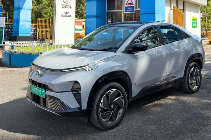 Tata Curvv EV front left static