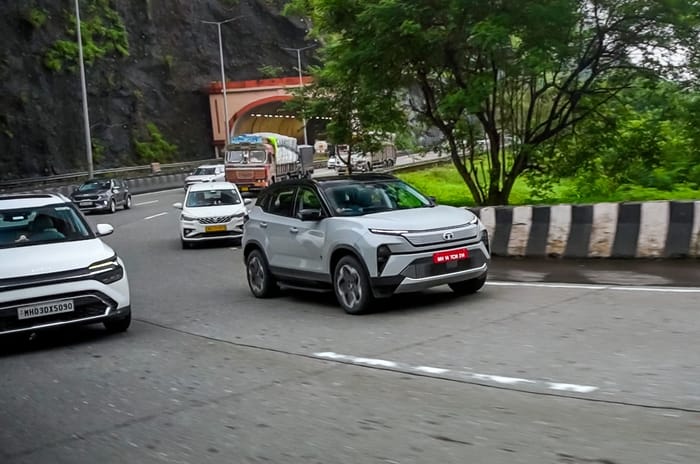 Tata Harrier EV Mumbai-Pune expressway ghat section