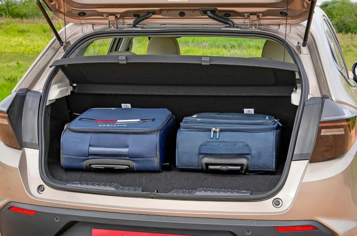 Tata_Altroz_Facelift_CNG_Boot_Space