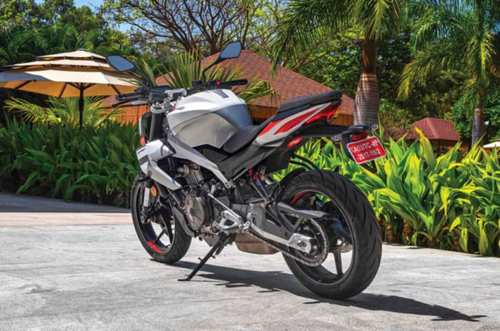 Top 5 bikes between Rs 3 and 4 lakh with highest power-to-weight ratio