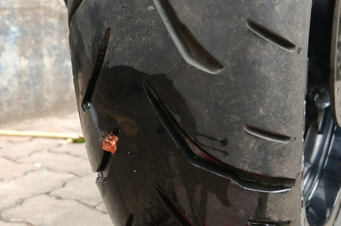 Tyre puncture rubber solution