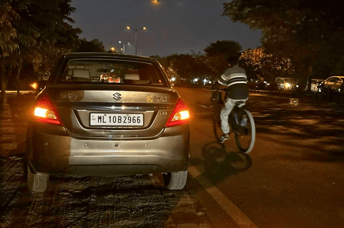 How to correctly use hazard lights in your car