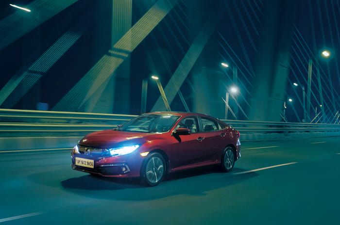 Honda Civic: Rule the night