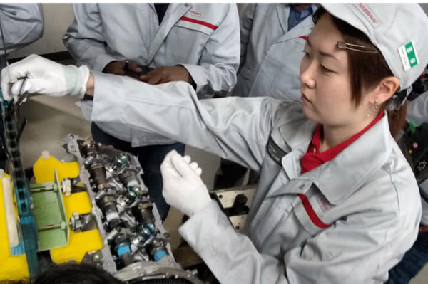 Making of the Nissan GT-R's heart