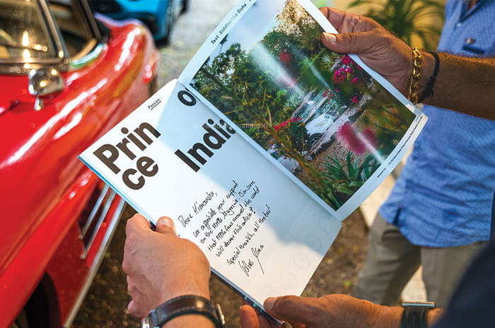 Date with an icon: Mercedes-AMG SL 55 meets Mercedes-Benz 300 SL