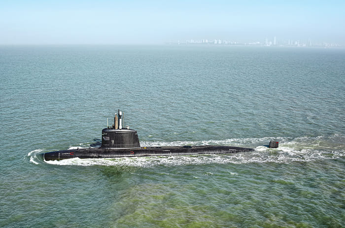 SUV vs Sub: Porsche Cayenne e-hybrid and Kalvari-class submarine