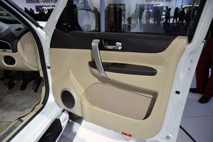 Tata Safari Storme