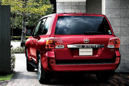Toyota Land Cruiser facelift