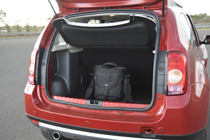 A low loading lip and smartly designed luggage bay make the boot more usable than its 475-litre capacity suggest.  The rear seat backrest folds to increase loading capacity. 