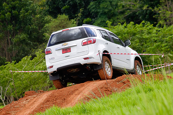 New Chevrolet Trailblazer pics