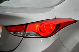 New Hyundai Elantra 2012 photos