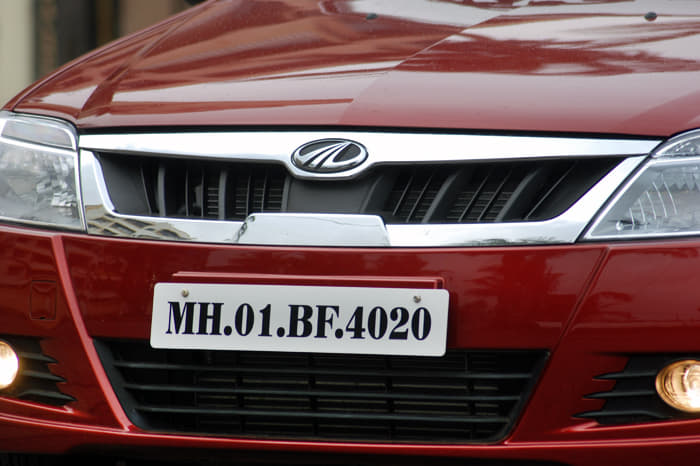 New Mahindra Verito photo gallery