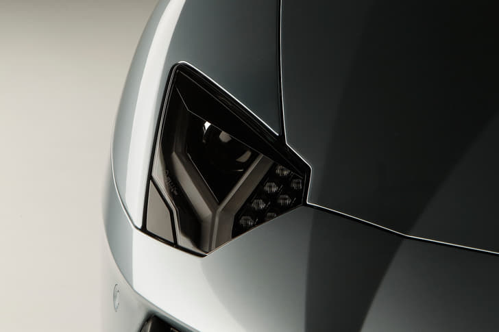 Lamborghini Aventador Roadster photo gallery