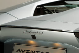 Lamborghini Aventador Roadster photo gallery