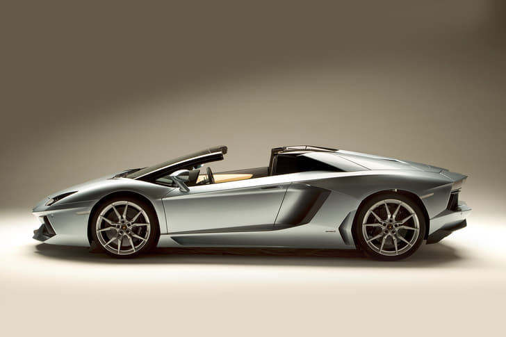 Lamborghini Aventador Roadster photo gallery