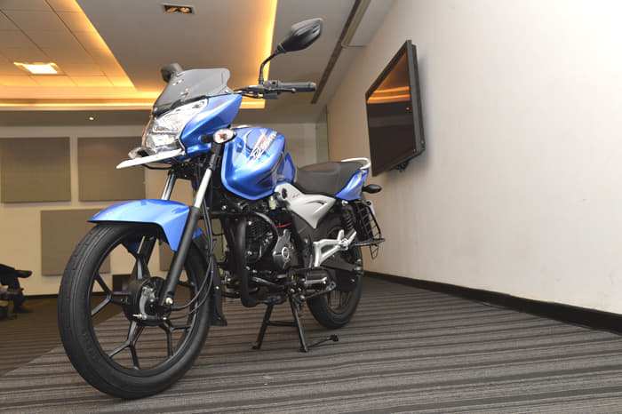 Bajaj Discover 100T detailed photo gallery