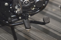 Bajaj Discover 100T detailed photo gallery