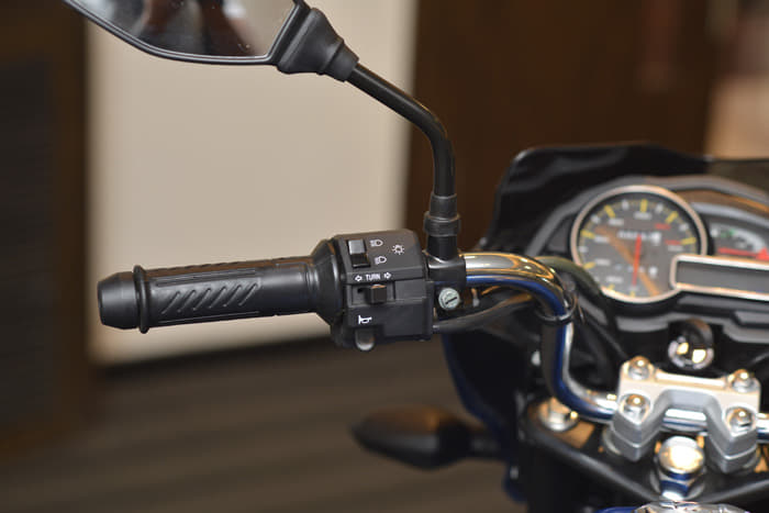 Bajaj Discover 100T detailed photo gallery