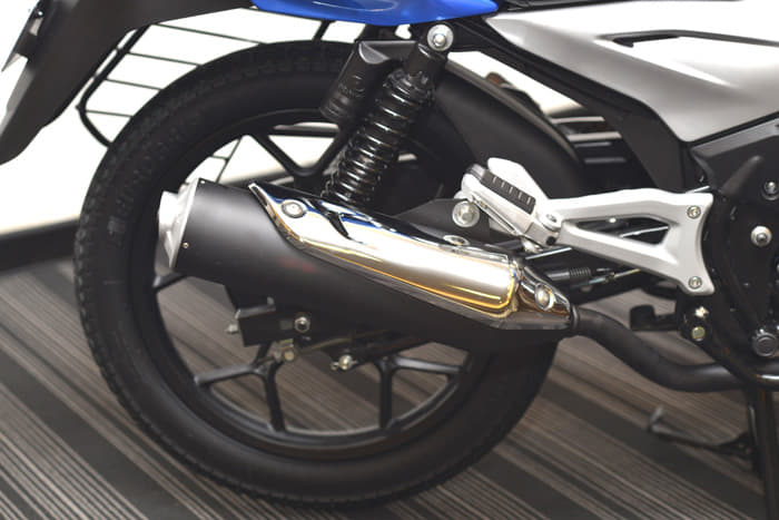 Bajaj Discover 100T detailed photo gallery