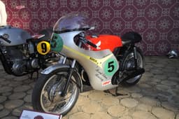 1960 Honda CB72 Clubmans