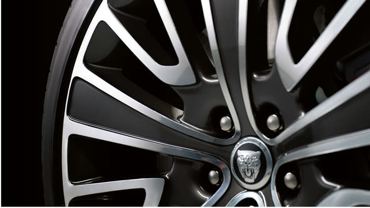 Jaguar XJ Ultimate photo gallery