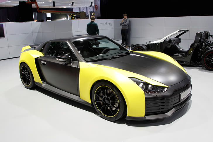 The Roding Roadster 23 features a 320bhp BMW six-pot engine.