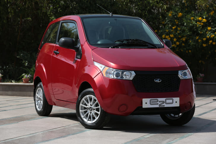 Mahindra e2o detailed photo gallery