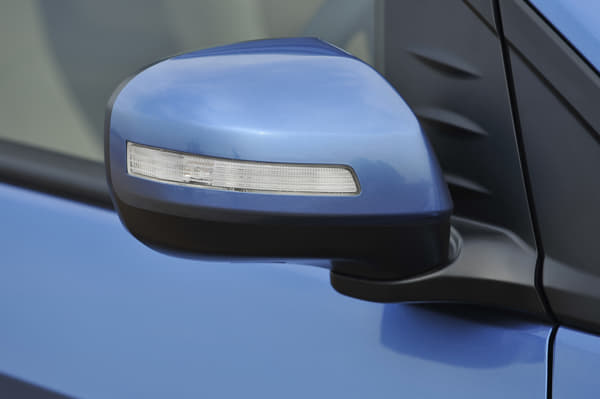 Wing-mirrors are now auto folding and come with indicators. 