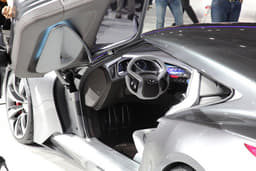 Hyundai Venace doors are straight from the book marked 'concept car flourishes'