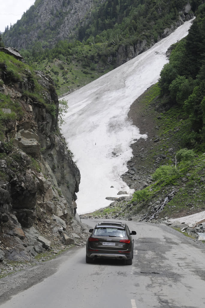 Frozen waterfalls such as this are commonsight.