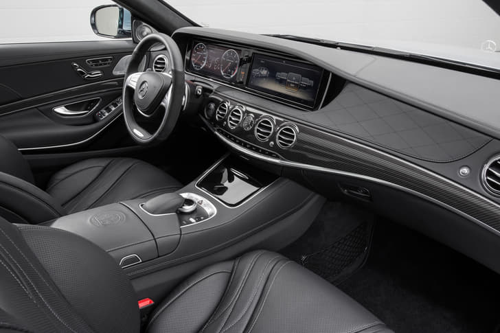 New Mercedes S63 AMG photo gallery