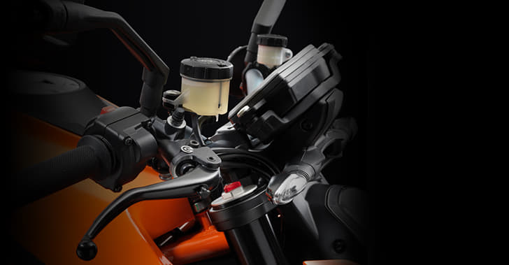 KTM 1290 Super Duke R photo gallery