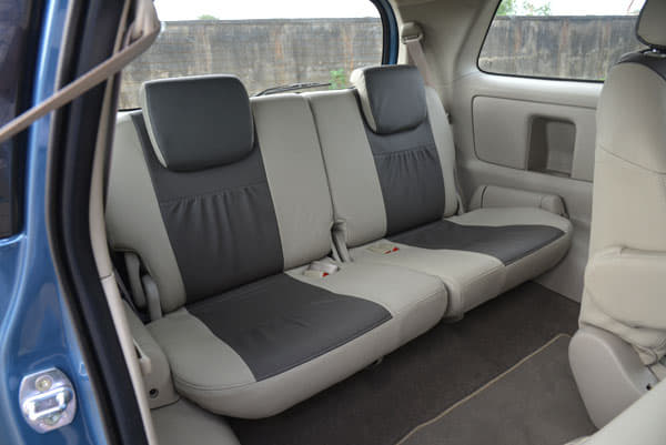 Toyota Innova facelift photo gallery