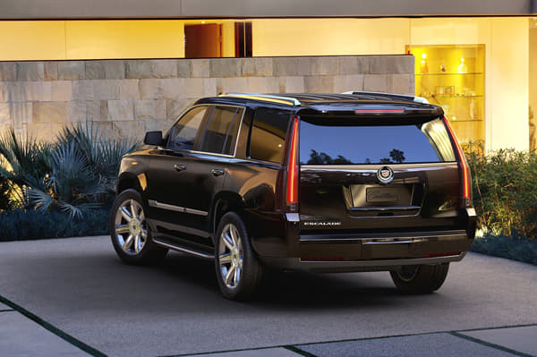 New Cadillac Escalade SUV photo gallery