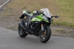 New Kawasaki Ninja ZX10R photo gallery