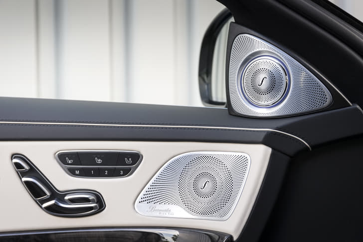 New 2014 Mercedes S-class India photo gallery