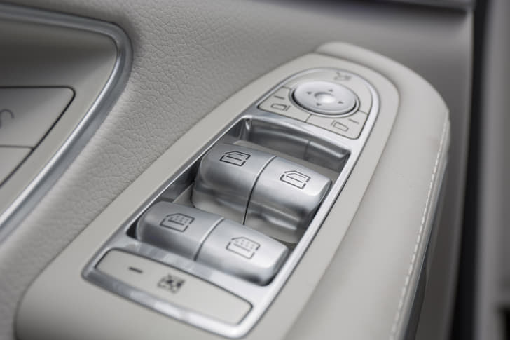 New 2014 Mercedes S-class India photo gallery