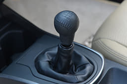 The new Honda City diesel engine is mated to a 6-speed manual gearbox.