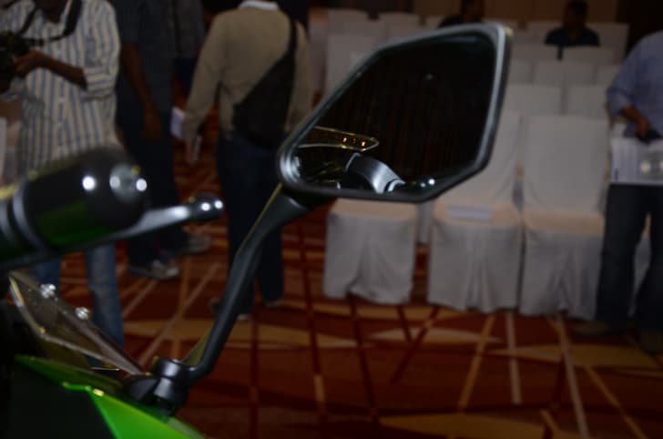 New Kawasaki Ninja 1000 India photo gallery