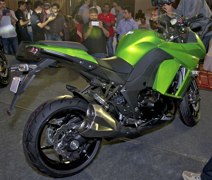 New Kawasaki Ninja 1000 India photo gallery