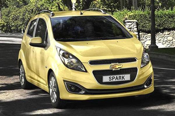 The Chevrolet Beat facelift will be showcased to the Indian audience for the first time. 