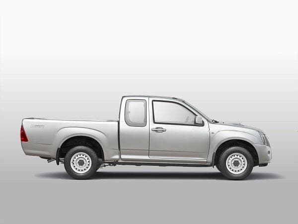 Auto Expo 2014: Isuzu D-max Space Cab photo gallery