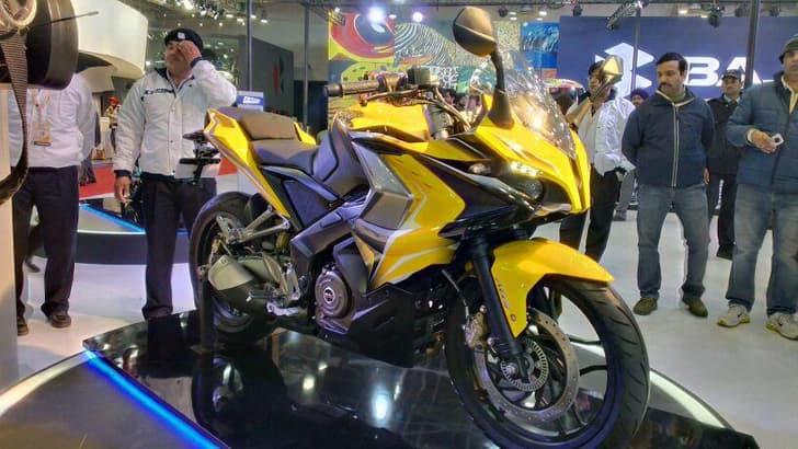 Bajaj unveiled the fully faired Pulsar SS400 at the 2014 Auto Expo.