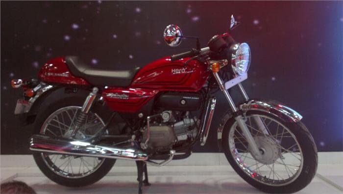 The Splendor Pro Classic is Hero's take on the cafe racer. 
