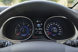 Hooded design of instrument binnacle is typical of most Hyundais.