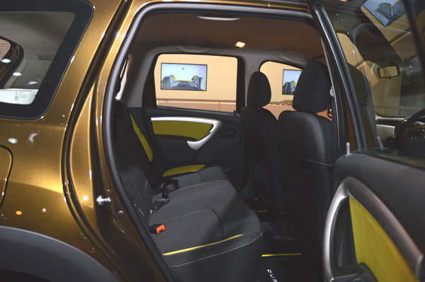 Renault Duster Adventure Edition photo gallery