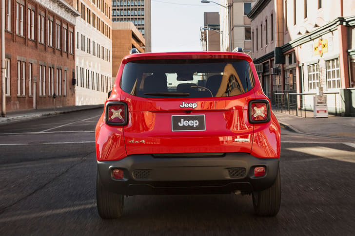 Geneva 2014: Jeep Renegade SUV photo gallery