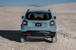 Geneva 2014: Jeep Renegade SUV photo gallery