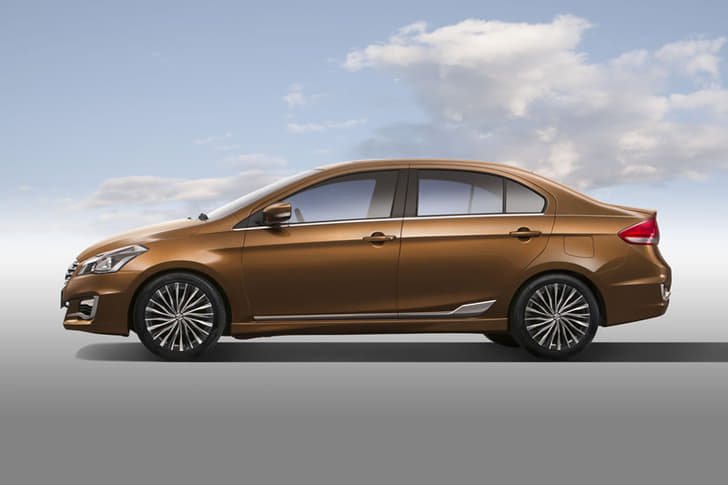 Suzuki Alivio sedan photo gallery