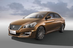 Suzuki Alivio sedan photo gallery